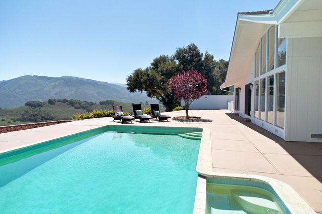 25485 Via Paloma, Carmel, CA 93923