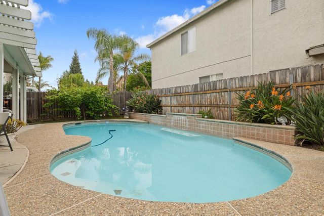 4237 Blake Dr, Modesto, CA 95356