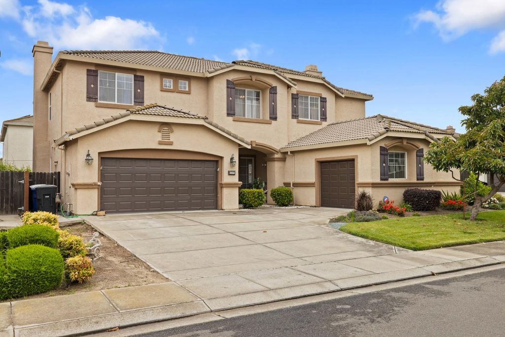 4237 Blake Dr, Modesto, CA 95356