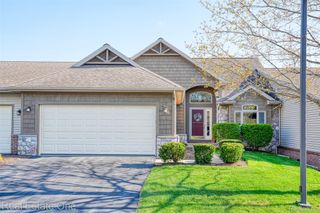 2243 Willow Tree Drive, Brighton, MI 48116