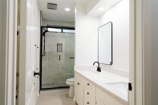 13002 Cedarhurst CIR, Austin, TX 78729