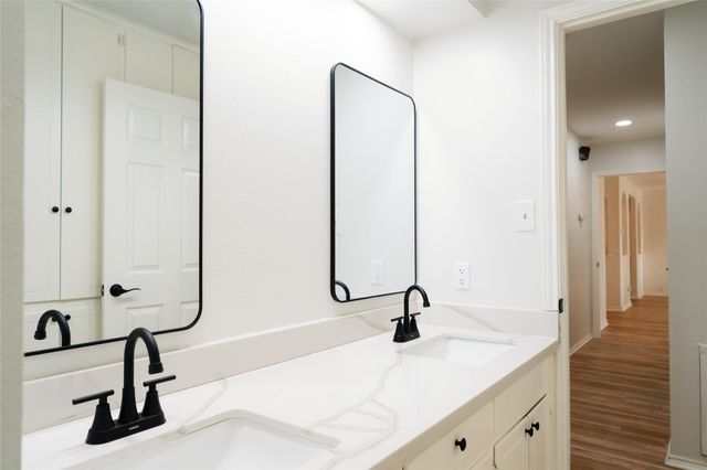 13002 Cedarhurst CIR, Austin, TX 78729