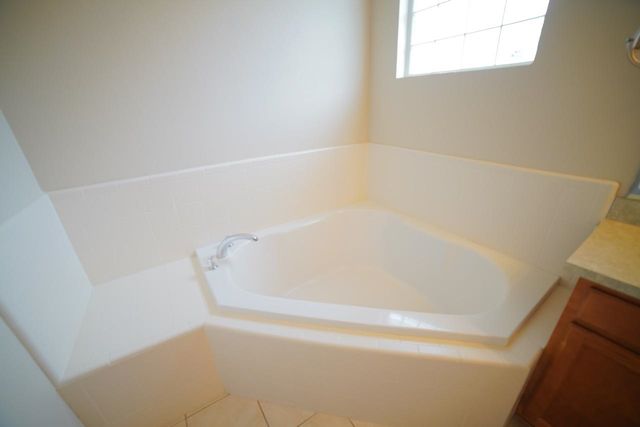 5560 Hampton Hill Circle, Tallahassee, FL 32311