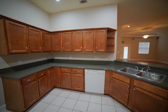 5560 Hampton Hill Circle, Tallahassee, FL 32311