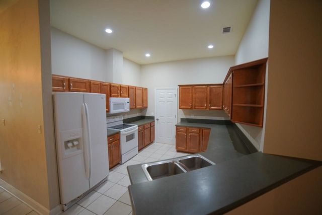 5560 Hampton Hill Circle, Tallahassee, FL 32311