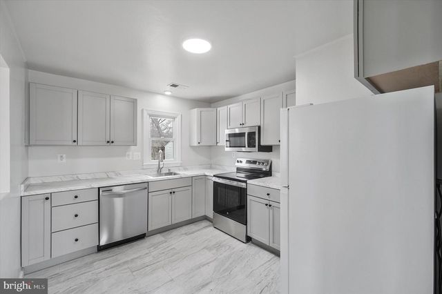 7120 BEULAH ST, Alexandria, VA 22315