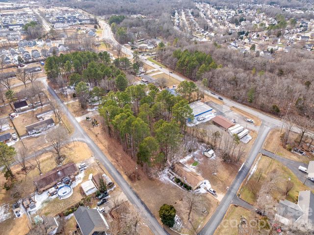 5911 Roberta Place, Harrisburg, NC 28075