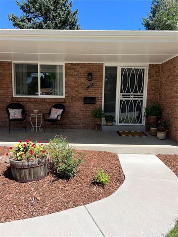 2156 S Balsam Court, Lakewood, CO 80227