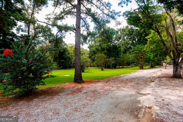 2420 Hickory Bluff Road, Brooklet, GA 30415