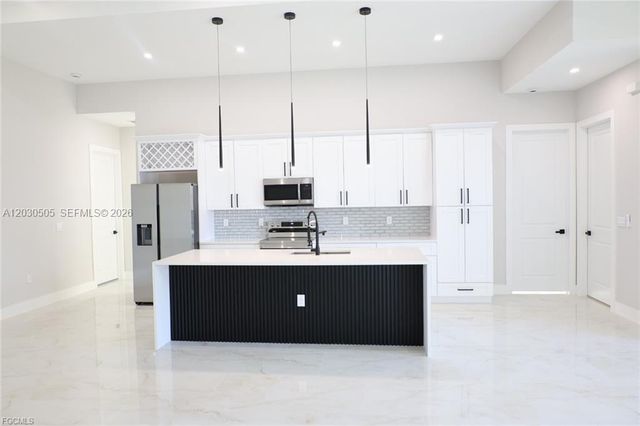 3512 9th Street W, Lehigh Acres, FL 33971