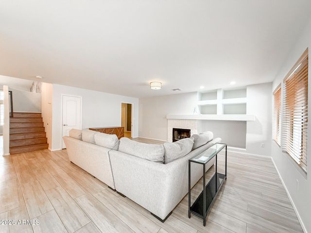 1705 E YUKON Drive, Phoenix, AZ 85024