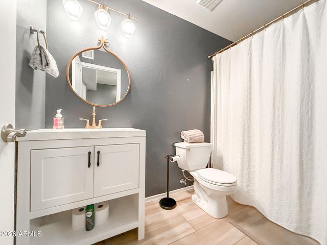 1705 E YUKON Drive, Phoenix, AZ 85024