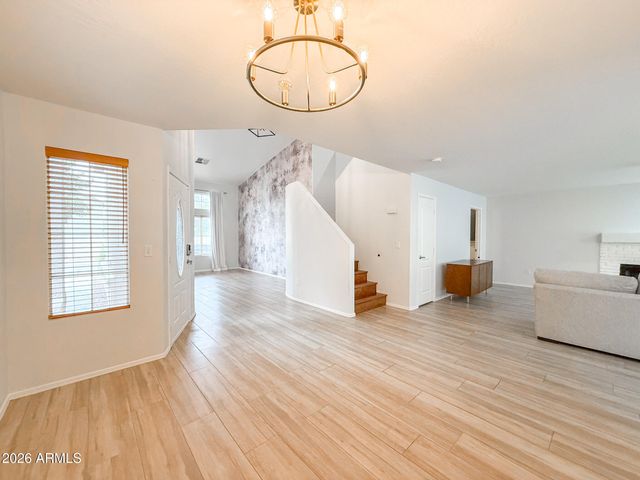 1705 E YUKON Drive, Phoenix, AZ 85024