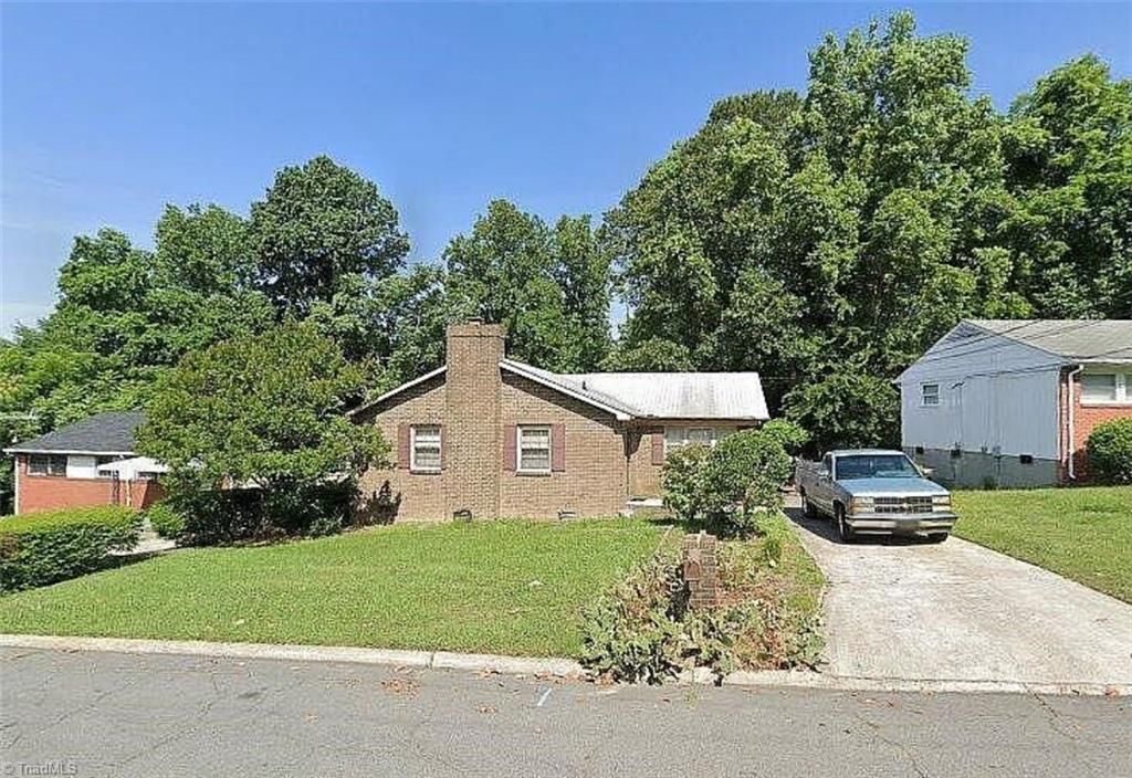 1512 Hooks Street, Greensboro, NC 27401