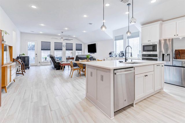 5130 Albany Shores Lane, Fulshear, TX 77441