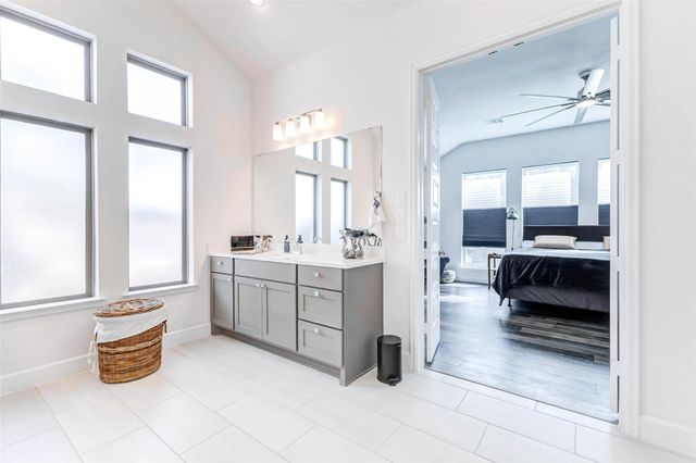 5130 Albany Shores Lane, Fulshear, TX 77441