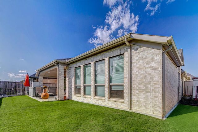 5130 Albany Shores Lane, Fulshear, TX 77441