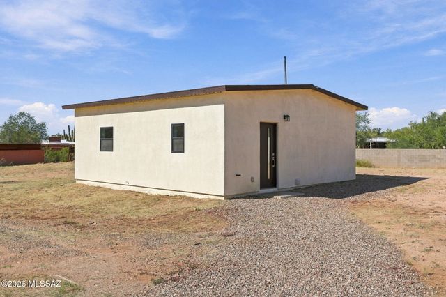 950 W Ina Road, Tucson, AZ 85704