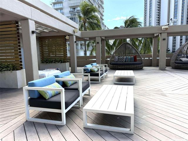 410 Atkinson Drive 553, Honolulu, HI 96814
