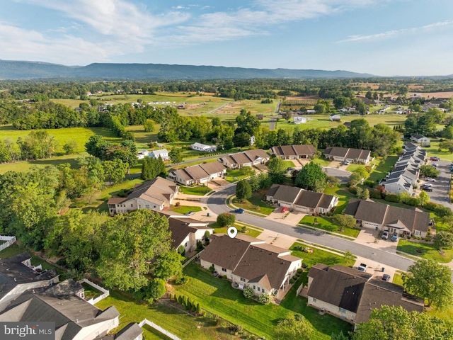 607 KESTREL CT, Woodstock, VA 22664