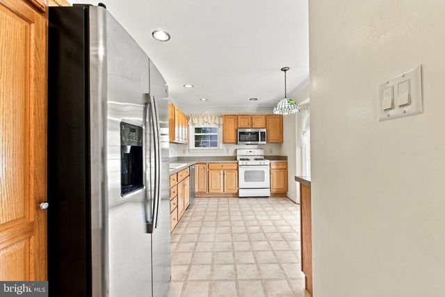 607 KESTREL CT, Woodstock, VA 22664