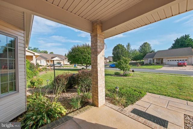 607 KESTREL CT, Woodstock, VA 22664