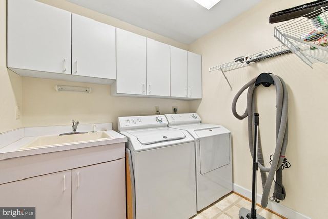 607 KESTREL CT, Woodstock, VA 22664