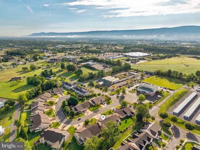 607 KESTREL CT, Woodstock, VA 22664