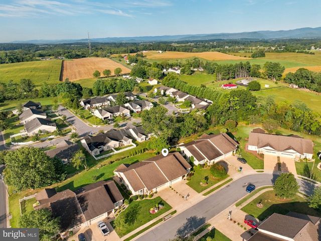 607 KESTREL CT, Woodstock, VA 22664