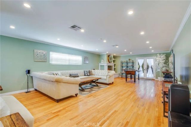 1911 N Fairview Street, Burbank, CA 91505