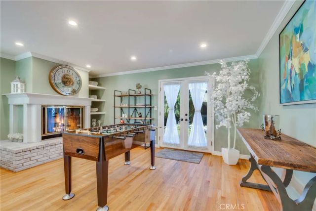 1911 N Fairview Street, Burbank, CA 91505