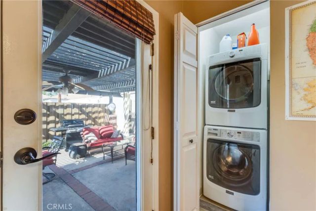 1911 N Fairview Street, Burbank, CA 91505