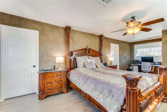 1911 N Fairview Street, Burbank, CA 91505