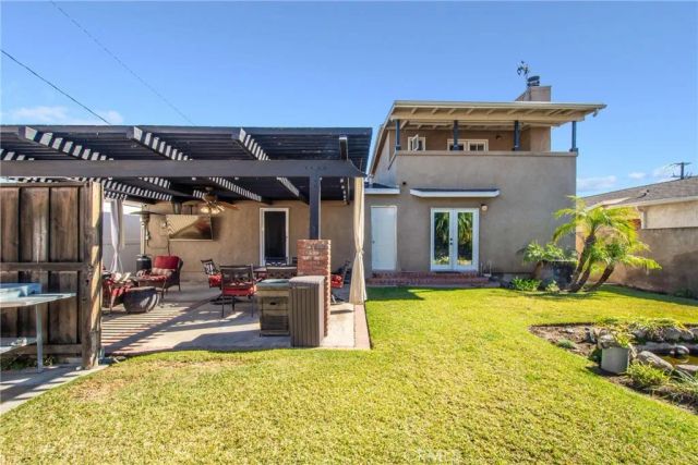 1911 N Fairview Street, Burbank, CA 91505