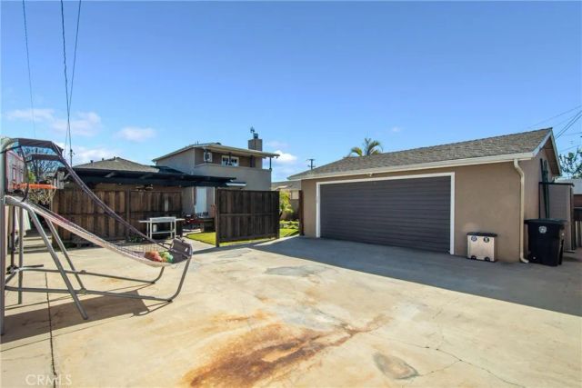 1911 N Fairview Street, Burbank, CA 91505