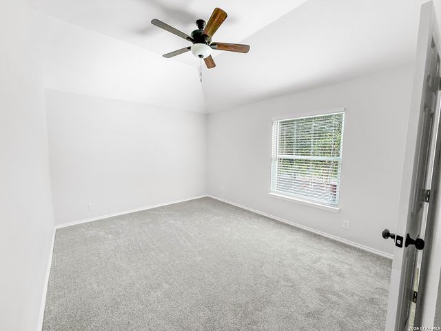 8906 BRAE RIDGE DR, San Antonio, TX 78249