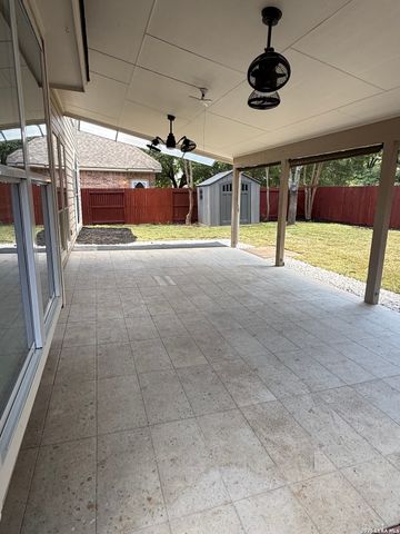 8906 BRAE RIDGE DR, San Antonio, TX 78249