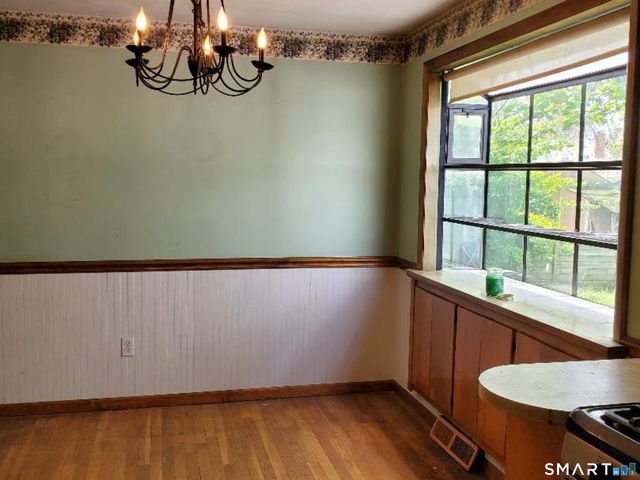 65 Vernon Road, East Hartford, CT 06108