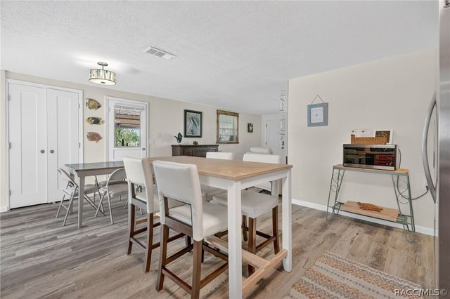 10709 W Halls River Road, Homosassa, FL 34448