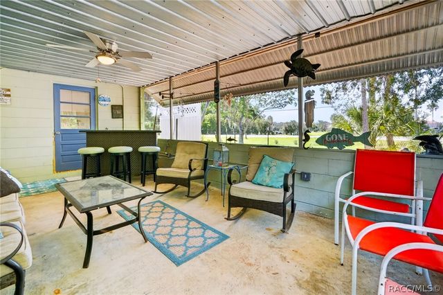 10709 W Halls River Road, Homosassa, FL 34448