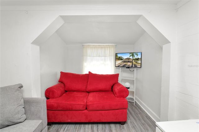 1239 AVENUE K, Haines City, FL 33844