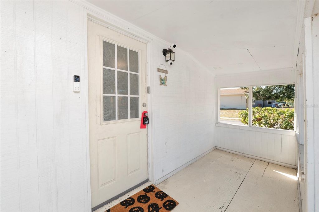 Image 20 of property listing at 1239 AVENUE K, Haines City, FL 33844