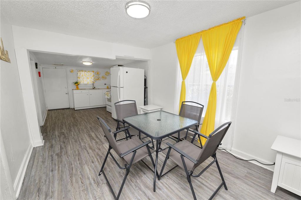 Image 8 of property listing at 1239 AVENUE K, Haines City, FL 33844