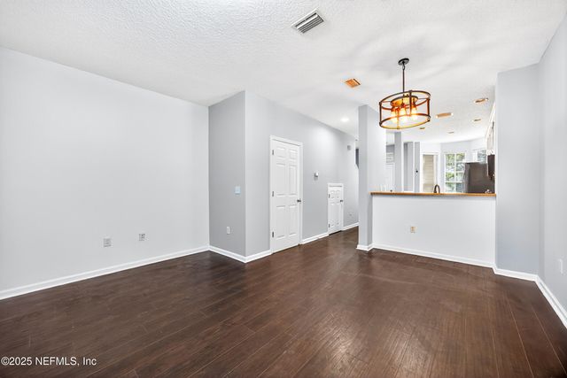 1472 PITNEY Circle, Jacksonville, FL 32225