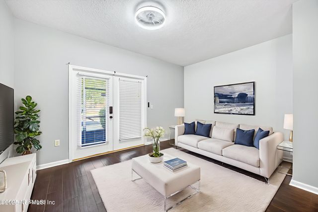 1472 PITNEY Circle, Jacksonville, FL 32225