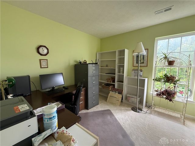 2570 King Arthur Way, Beavercreek, OH 45431