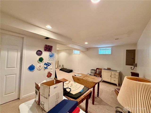 2570 King Arthur Way, Beavercreek, OH 45431