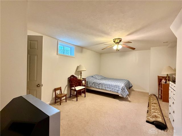 2570 King Arthur Way, Beavercreek, OH 45431