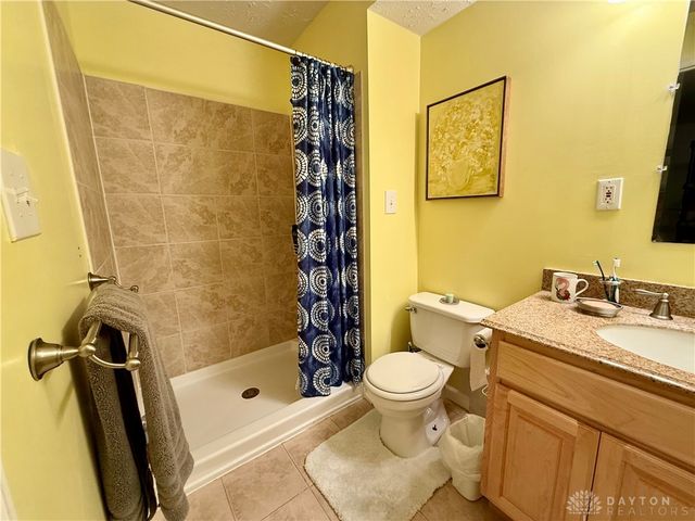2570 King Arthur Way, Beavercreek, OH 45431
