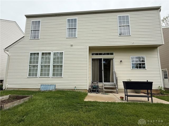 2570 King Arthur Way, Beavercreek, OH 45431